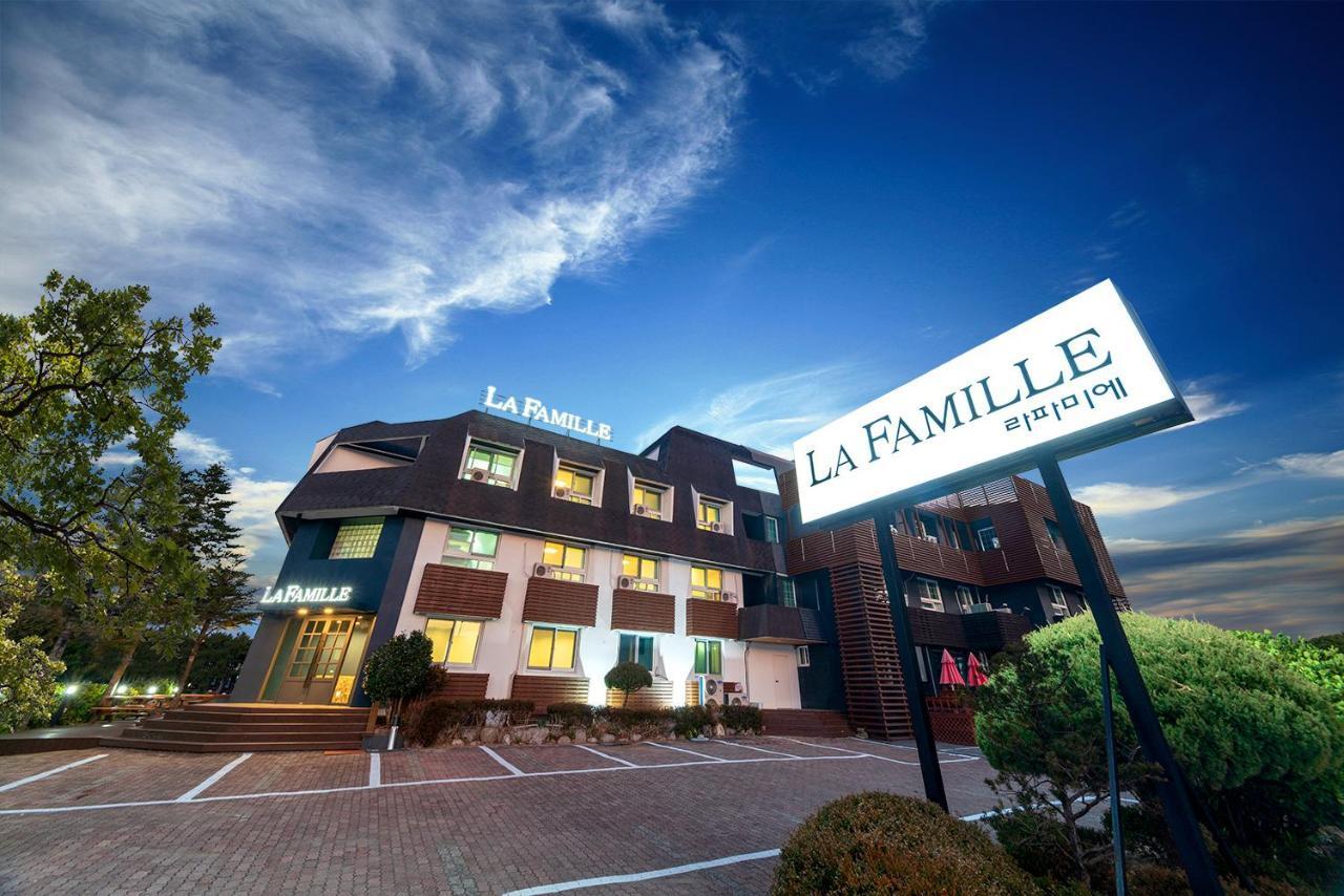 La Famille Hotel Yangyang Exterior photo